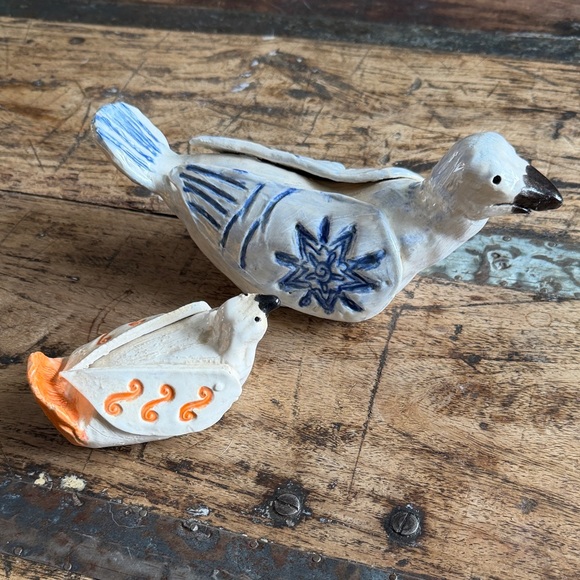 Vintage Handmade Ceramic Bird Figurines - Blue and Orange - Picture 5 of 9